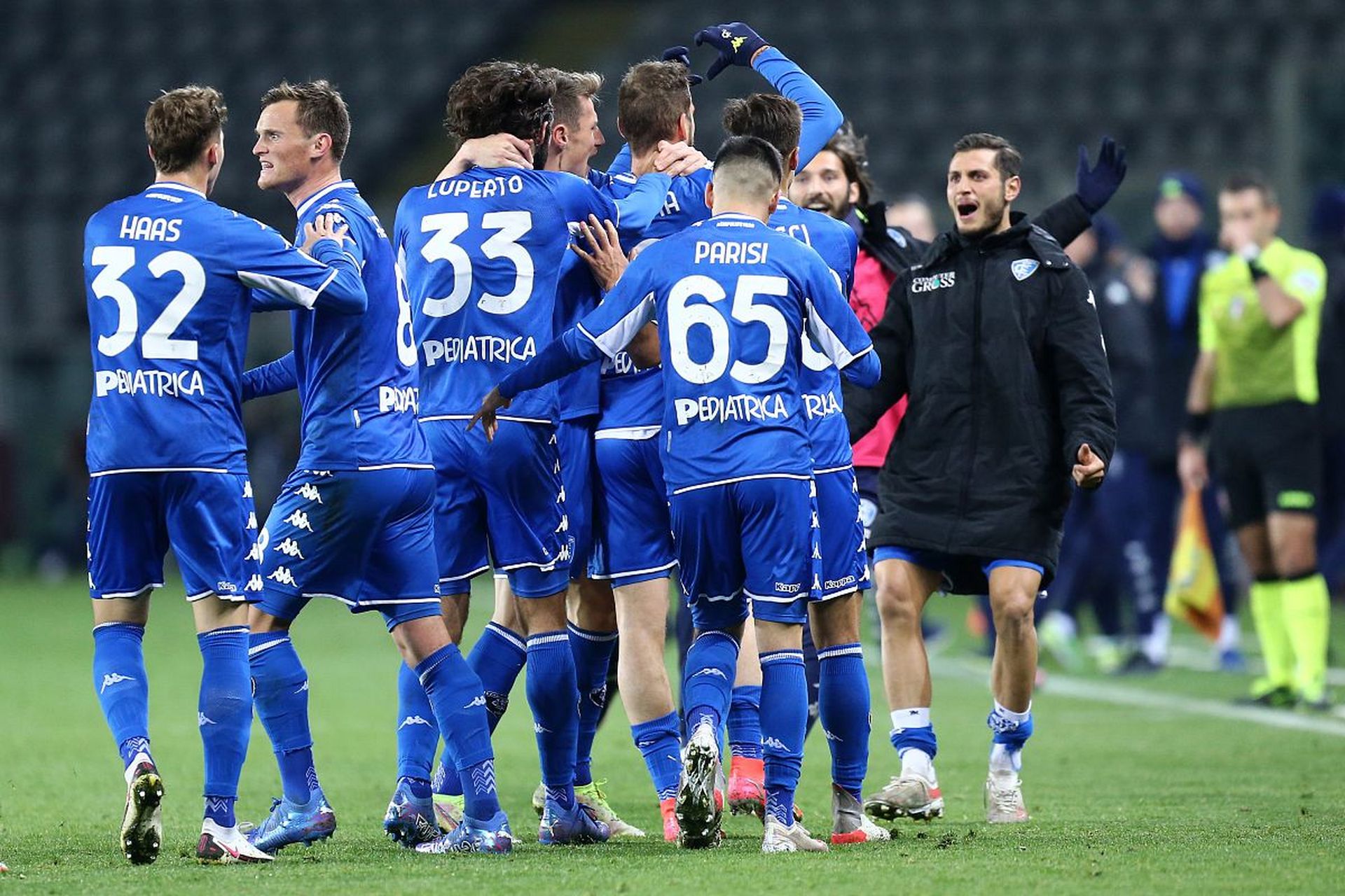 职业足球中 职业足球中