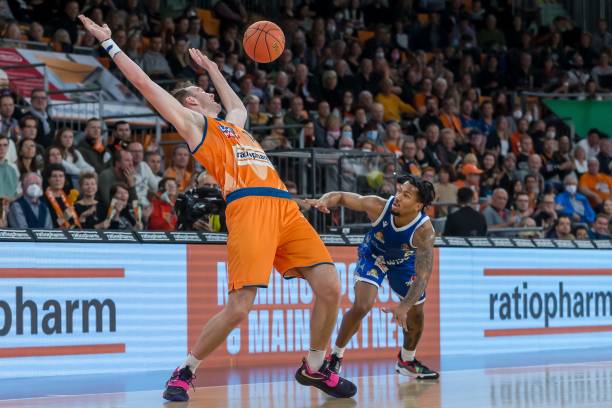 手的续曲 手的续曲